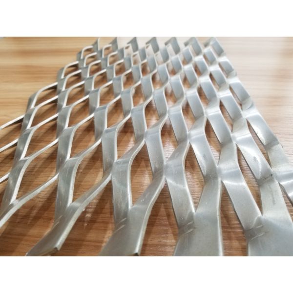 2.2mm thick diamond and hexagonal hole shape Security Vehicle Expandable Metal Mesh