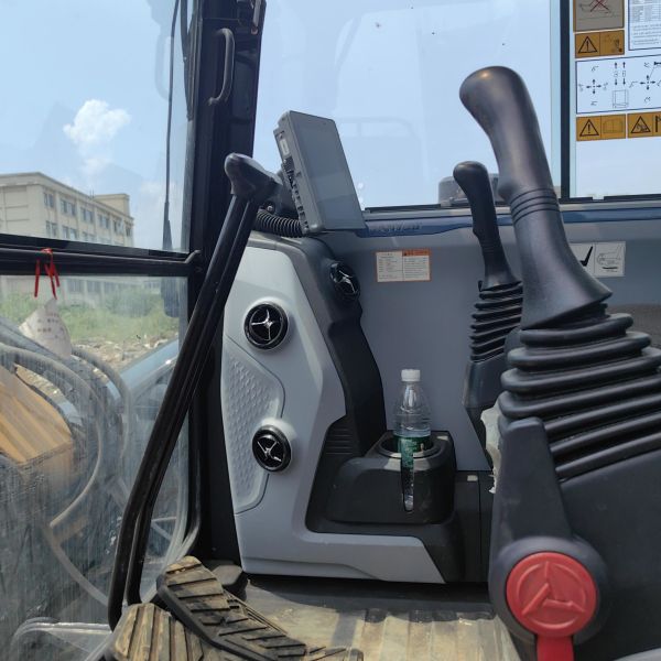 0.21m3 Bucket 6ton Used Sany Excavators Middle Used Excavator Digger For Sany SY60