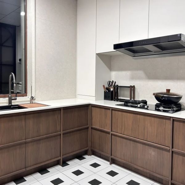 Classic Free Design Wood Veneer Kitchen Cabinet Frame-line Door Panel Wood Kitchen Cabinet Supplier