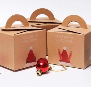 China Recycling Brown Kraft Christmas Paper Box Gift Packaging Box With Handle on sale