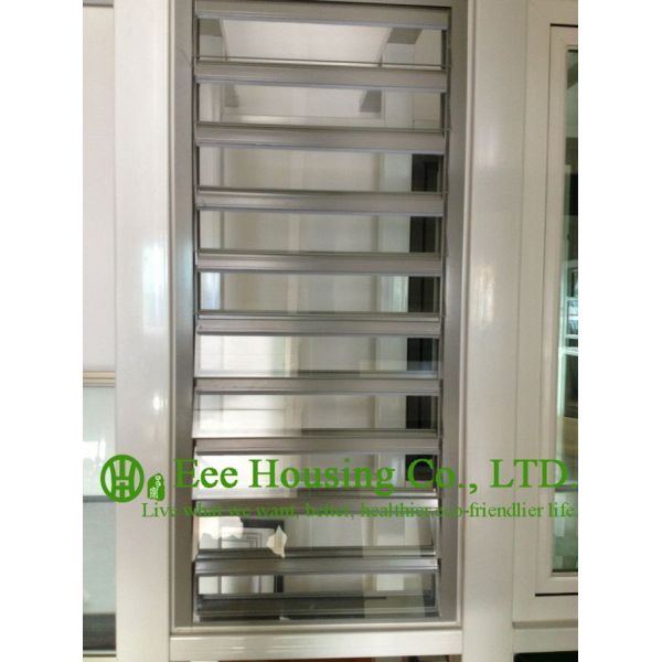 Hurricane-proof Aluminum Glass Louvered windows With Removable Screen,Jalousie