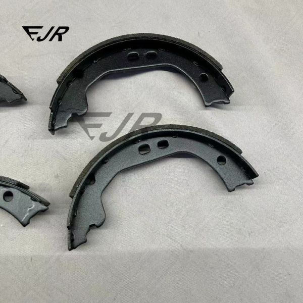 673000035 Rear Parking Brake Pad For Ghibli Quattroporte For Quattroporte Ghibli Model