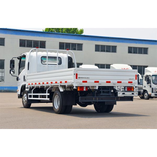 Customizable Isuzu Mini Cargo Truck 4x2 Single Cab Lorry Light Truck 5 Tons for Sale
