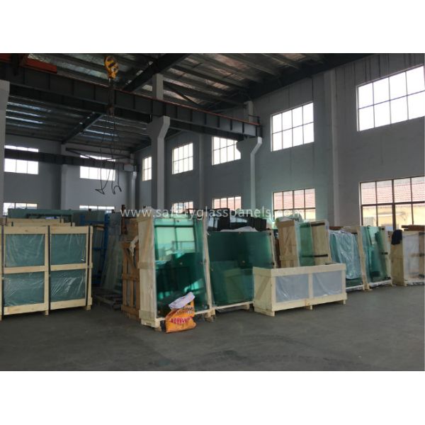 Green Curved Laminated Safety Glass Balustrade With CE / CSI / ASTM / BS