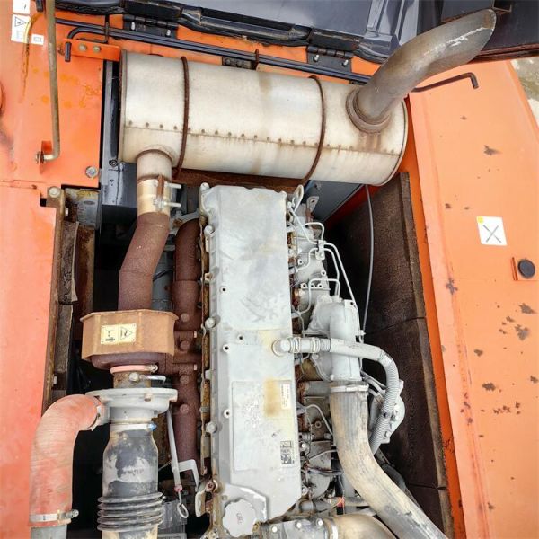 ISUZU Engine Used Hitachi ZX330-3 33 Ton Excavator with 1.38m3 Bucket Capacity in Japan