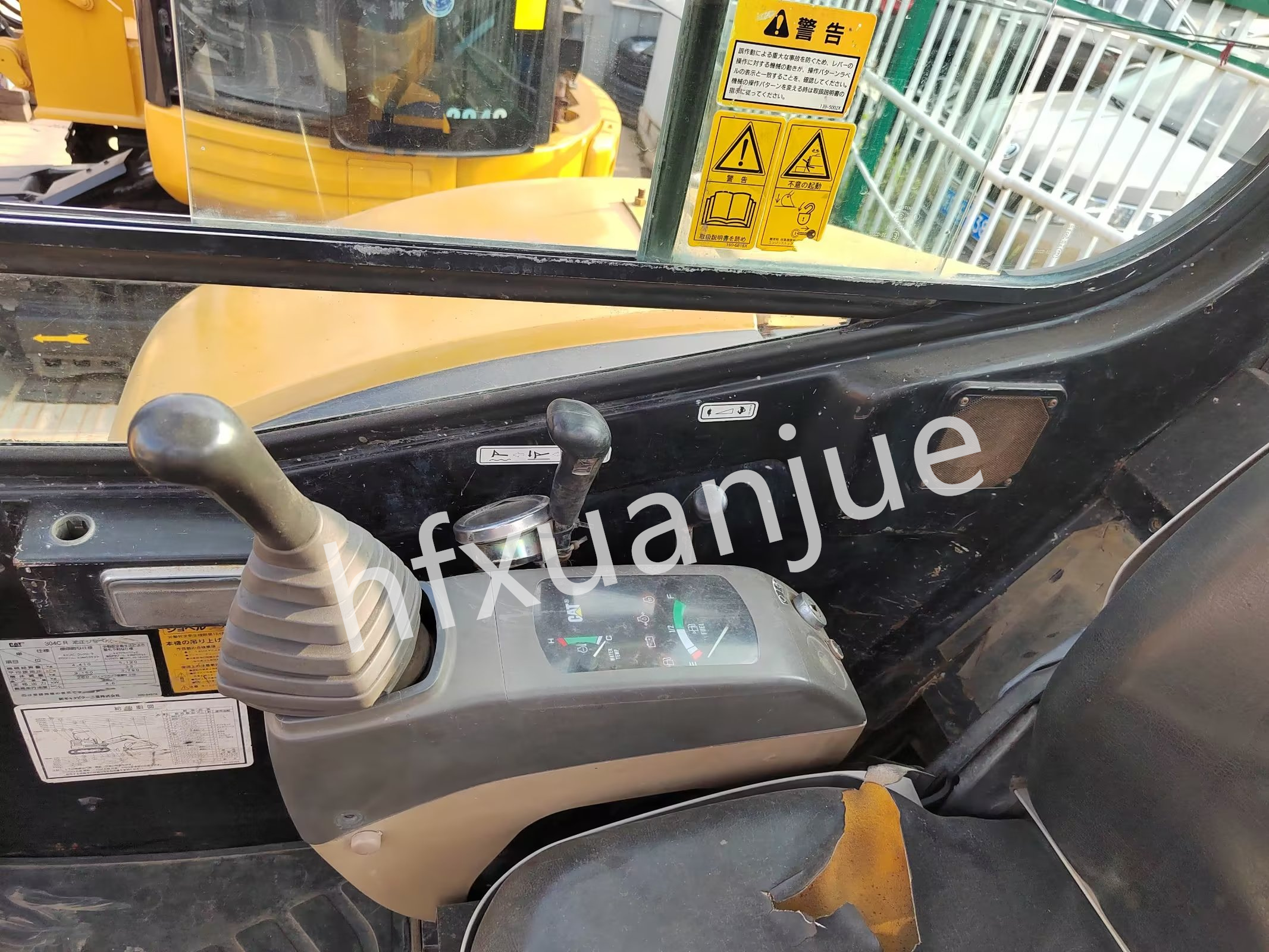 Used CAT 304C Mini Excavator For Excavation Loading Grading