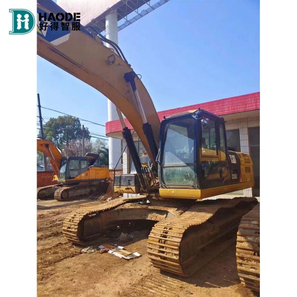 26 Ton Used CAT 326GC Excavator With 30000 Working Hours And 26075 KG Machine Weight