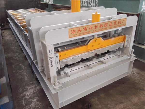 Aluminium Trapezoidal Profile Roofing Sheets Roll Forming Machine