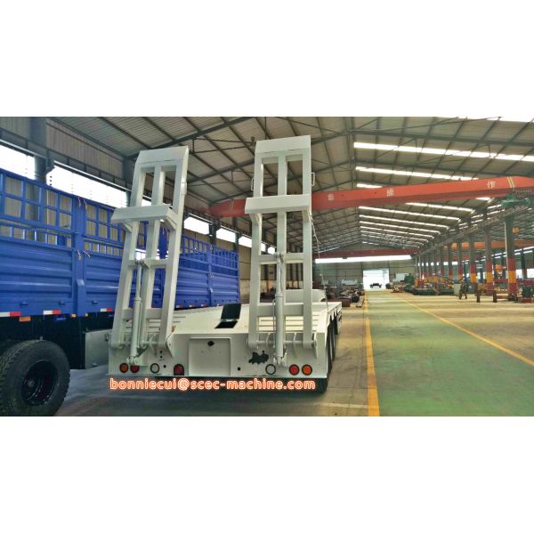 20ft 40ft Heavy Duty Semi Flat Bed Trailers Container Transport Truck Steel Material