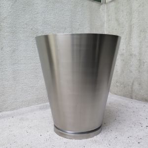 OHSAS18001 Certified L500xW500xH750mm Large Patio Flower Pots