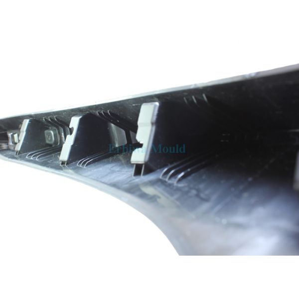 Long Guard Plate Car Bumper Moulding With Many Lifters And Deformation Controlling