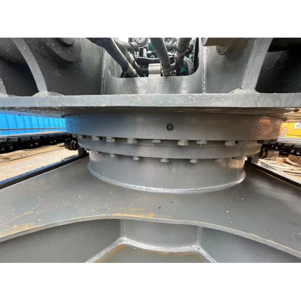 Original 80% New Kobelco SK200-8 Hydraulic Crawer Excavator Secondhand Digger SK200-8 SK200-7 SK220-8