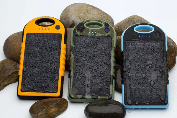 2014 Hot selling ! New style 12000mAh portable waterproof solar charger for Iphone 6