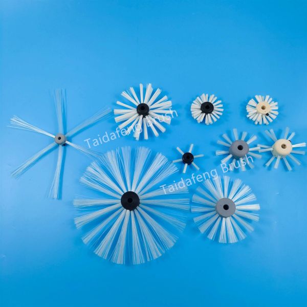 Flexible Bristles For Even Paint Application Pipeline Coating Applicator Brush