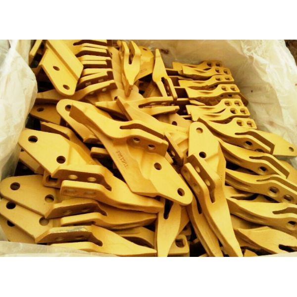 L 140 Excavator Bucket Tooth 14527863 Excavator Wearing Parts Tooth Root