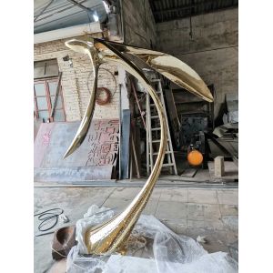 Cheap Plating Titanium Modern Metal Sculpture Pool Tall Abstract Sculpture wholesale