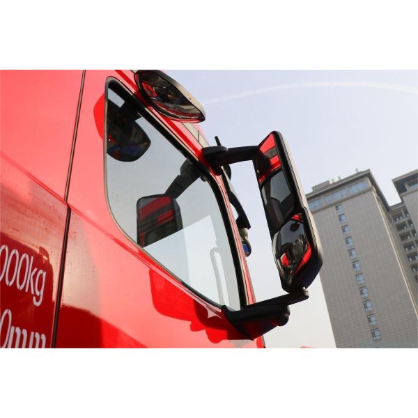 Used High Performance Barnacle Lorry With Robust 6x4 Drive Configuration