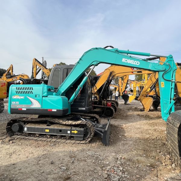 Construction Sk75 Second Hand Kobelco Excavators Digger 7T Used Mini Excavator