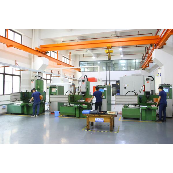 400K Shots LCP Plastic Injection Mold For Auto Grille