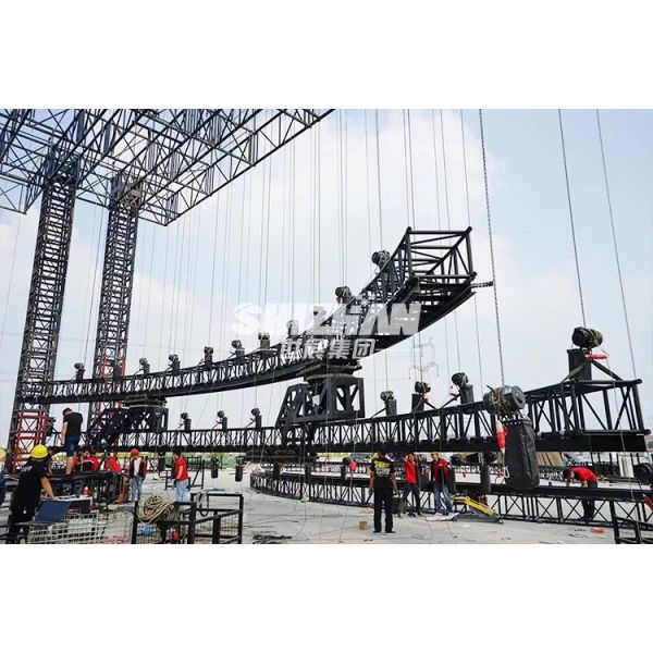 TUV Long Span LED Ball Heavy Duty Truss 85 Ton Loading Capacity Steel Truss Structure