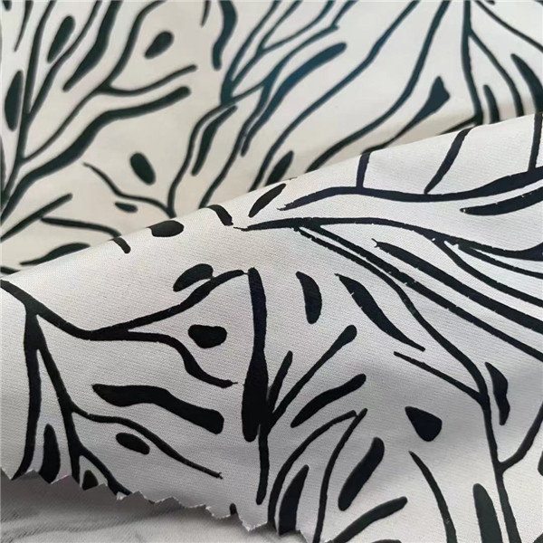 Digital Printed Winter Coat Fabric 75D 75D 120gsm 100 Polyester Waterproof 1.5M