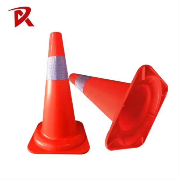 PVC Orange Safety Cones 0.65KG Reflective Warning Cone 45cm