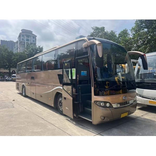 Diesel Manual Higer Used Luxury Coaches 47 Seats with LHD Steering Position