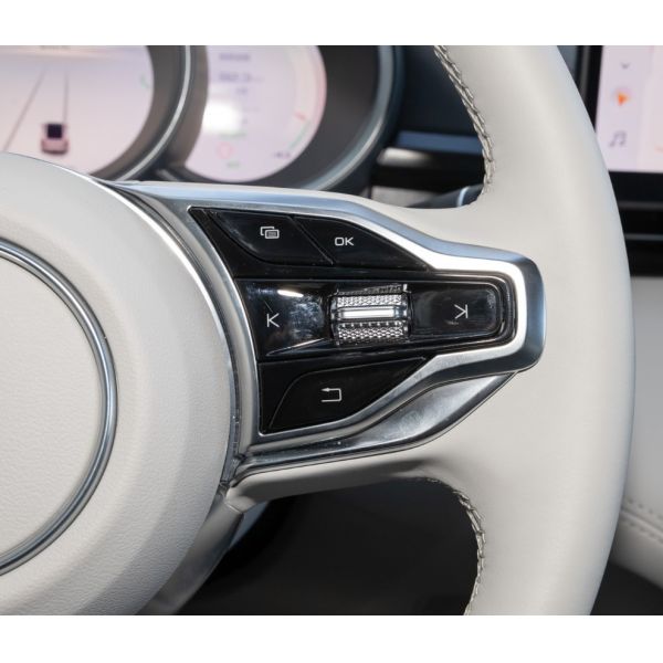 Fantastic ORA Lightningmao 2022 555km Haohua Version Electric Sedan 5 Seats