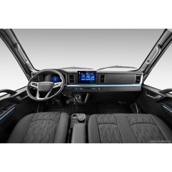 4.5t 4.2m Electric Van Truck 4x2 Automatic All Electric Cargo Van