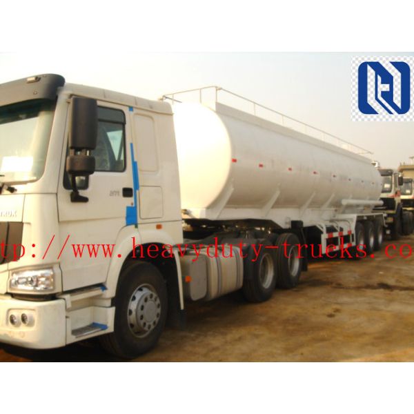 40M3 Capacity Diesel Semi Trailer Trucks / Fuel Tanker Truck 14100 * 2500 * 3780 mm