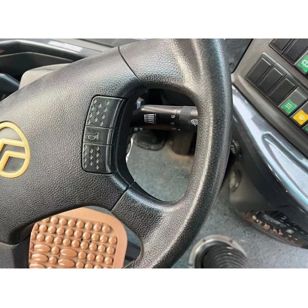 2 Doors Refurbished Buses 30 Seats - 55 Seats With Air Conditioning