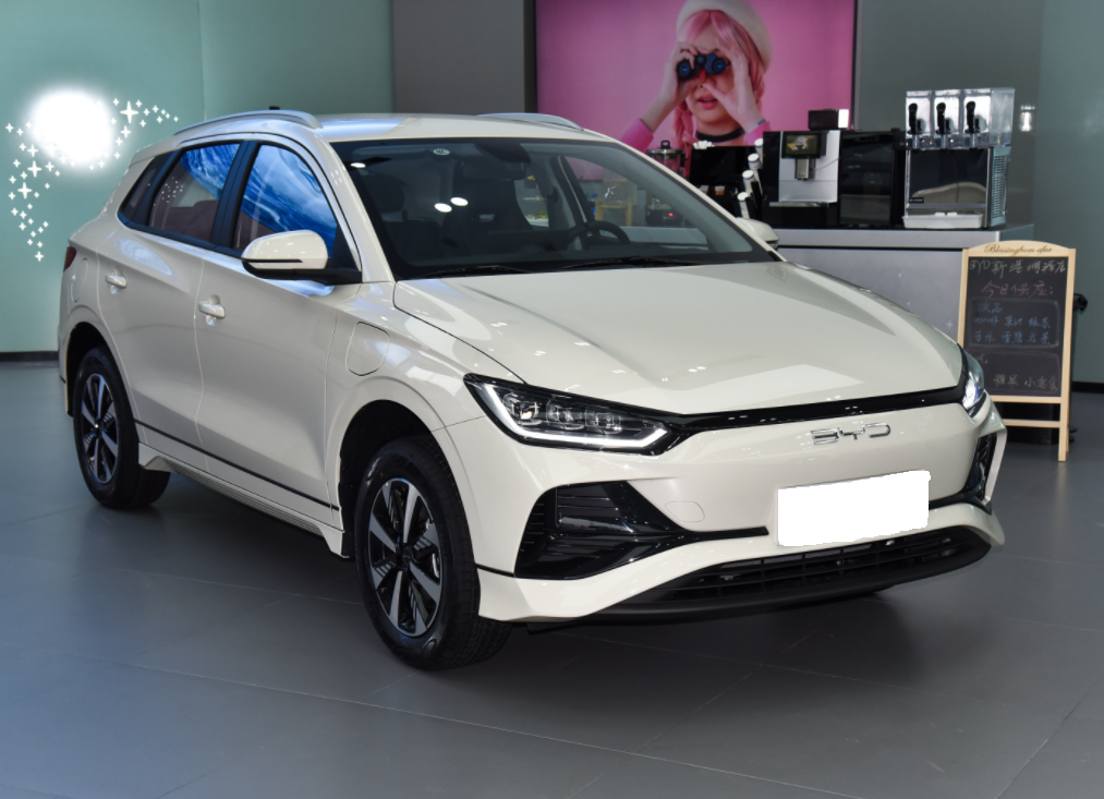 BYD Energy Car 2024 Luxury White Blade Battery Comfort Version Left Steering EV Car