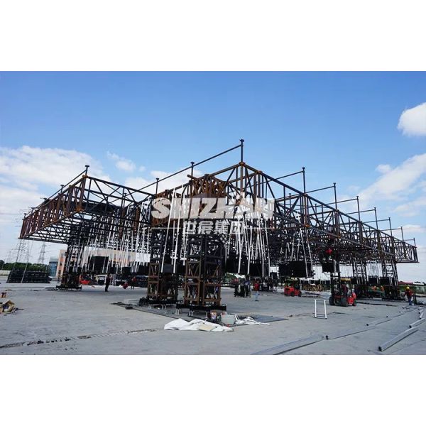 TUV Long Span LED Ball Heavy Duty Truss 85 Ton Loading Capacity Steel Truss Structure