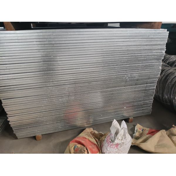 OEM Metal Grid Floor Steel Grating Fence For Animal Cage Construction