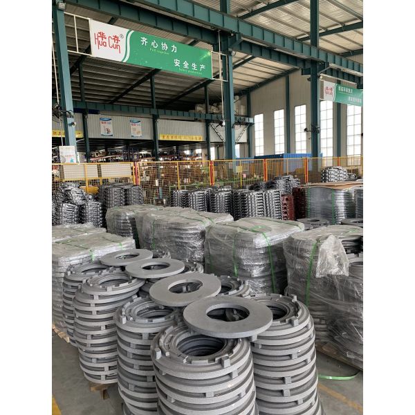 AZ9725160110 Heavy Truck Transmission Clutch Pressure Plate for SINOTRUCK HOWO Truck