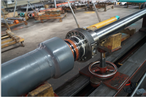 VOE14517949 volvo EC140 Bucket Hydraulic Cylinder bushing