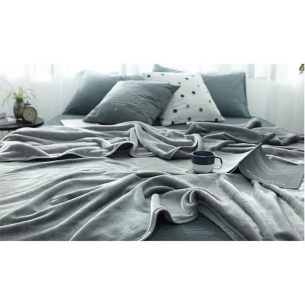 Soft Luxury Hotel Blankets 100% Polyester Flannel Blanket With Printing Pattern