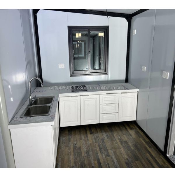 Fully-equipped 20FT Foldable Prefabricated Container House with 2 Bedrooms Aluminum Alloy Windows