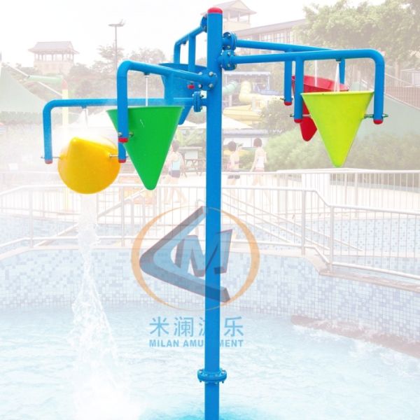 Flower Shape Water Splash Pad 2.0m Height Attractive With Good Looking
