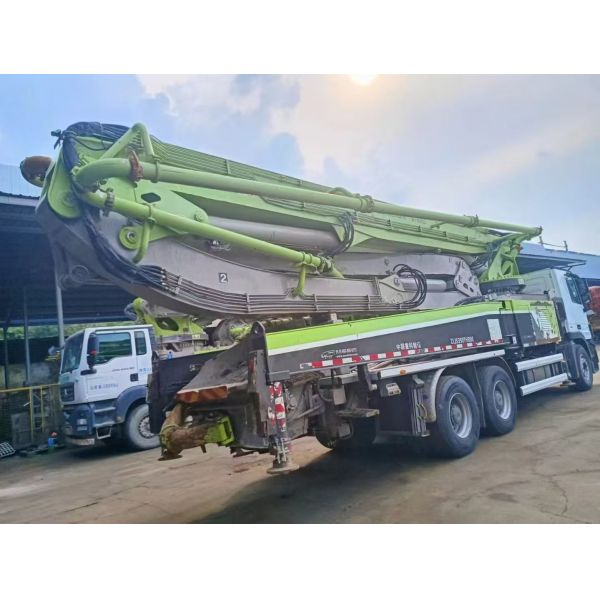Used Zoomlion 49M Concrete Pump Truck Mercedes Benz Chassis Gross weight 35000kg Second Hand 49 Meters Beton Pump Truck