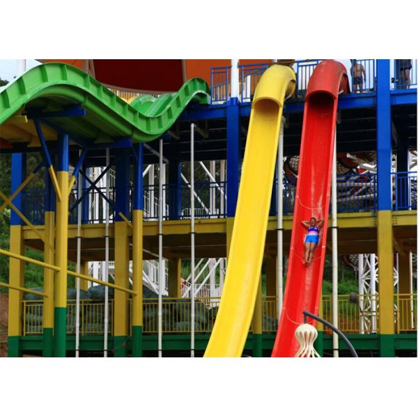 6 Guests Per Time Colorful Custom Fiberglass Water Slides