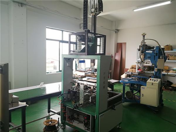 Quality Small Size rigid Box Forming Machine High Output Fast Speed Cycle With Fool Boot Model for sale
