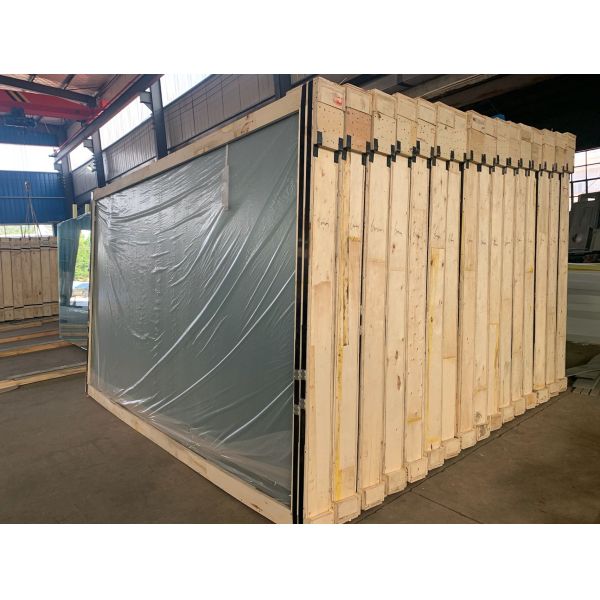 glazed glass curtain wall black