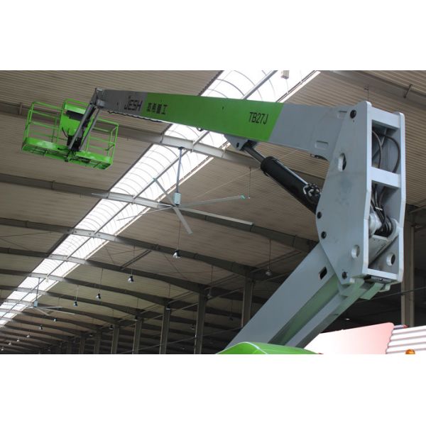 Telescopic boom lift with working height 29m with diesel engine on ariel work platform