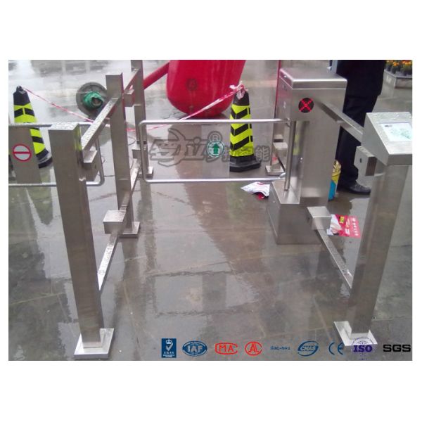 AC 220V IC ID Swing Barrier Gate Swing Flap Barrier Gate 600mm Access Control For Magnetic Turnstile