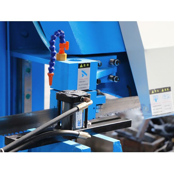 GSK4280 Band Saw Machine PLC Touch Screen Automatic Feeding 800mm Metal Cutting