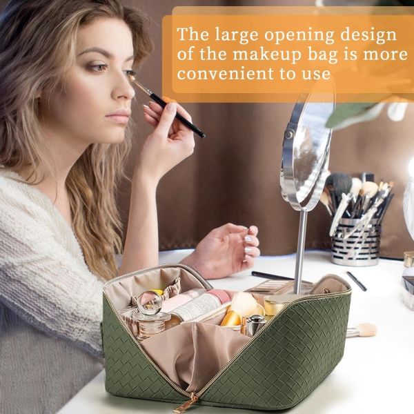 Multi Functional And Waterproof Durable Pu Cosmetic Bag With Zipper