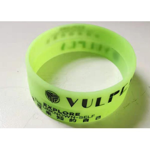 Luminous Silicone bracelet for boys girls custom logo Wristband Recessed Rubber strap words color size