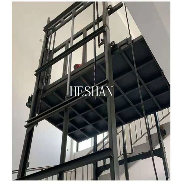 Outdoor Cargo Lift Elevator Hydraulic Warehouse Freight Elevator Customized