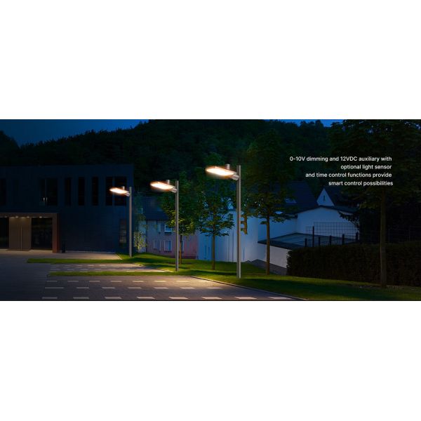 IP66 LED Parking Lot Light T2/T3/T4 Beam Angle Suitable for -40°C to 50°C Temperature Conditions